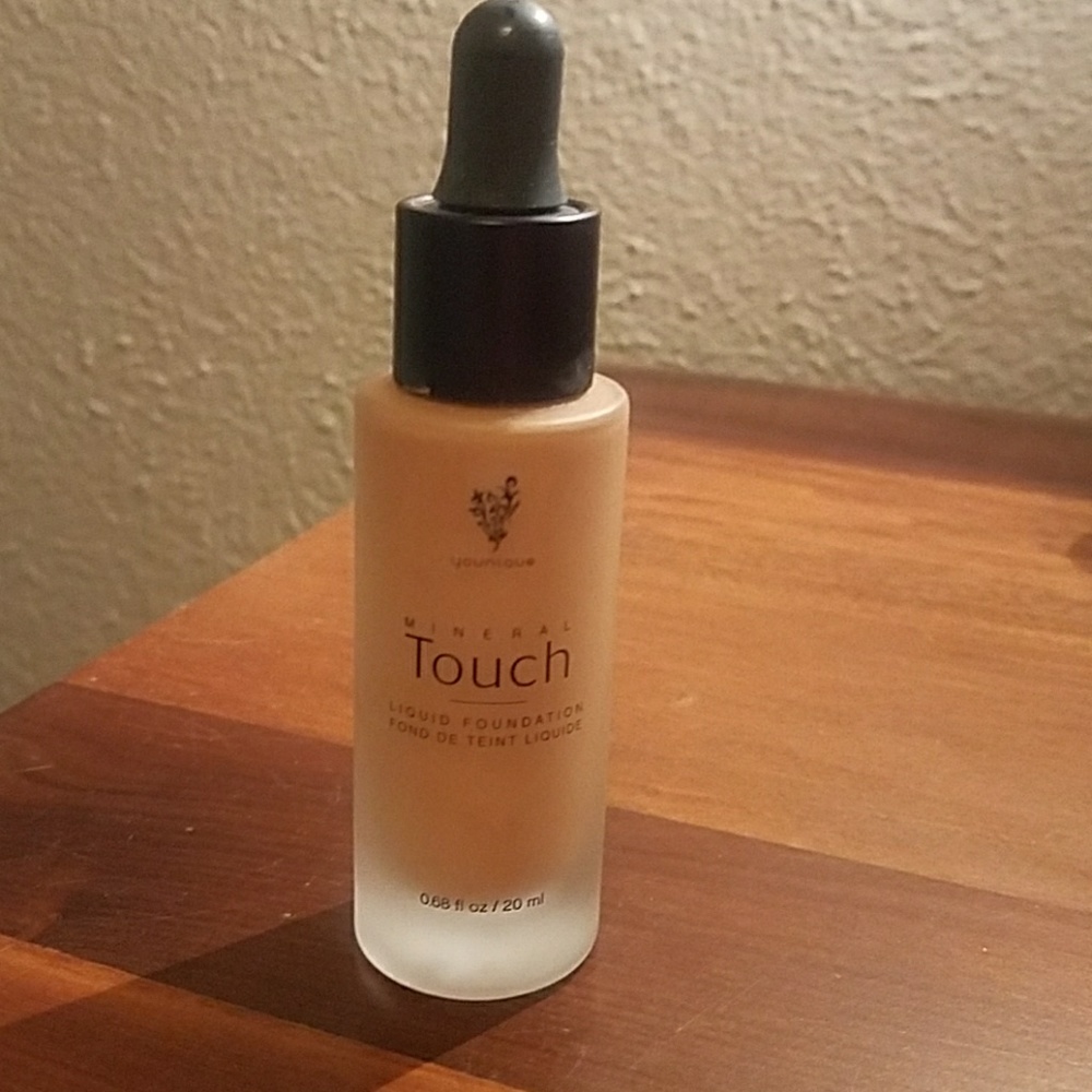 Younique foundation